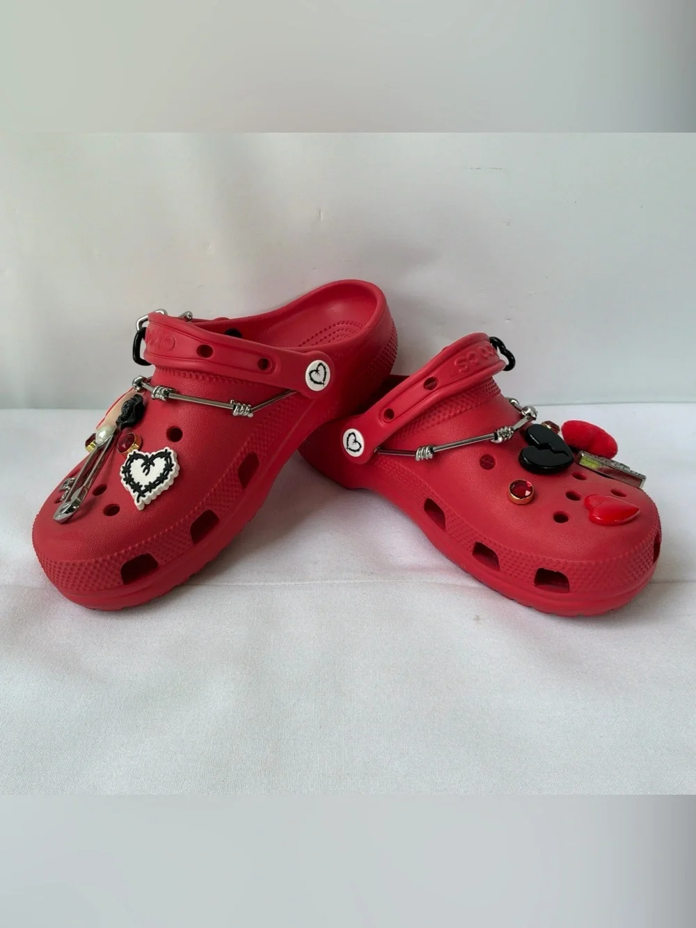Karol G x  Classic Clog Limited Edition Crocs Red Men’s 4 Women’s 6